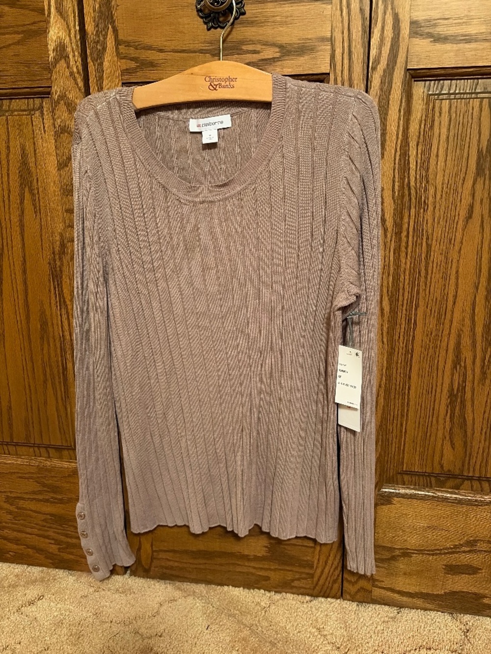 Women’s lightweight sweater